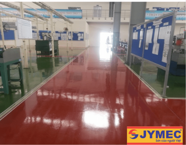 Sơn epoxy màu đỏ rất thích hợp với gara ô tô