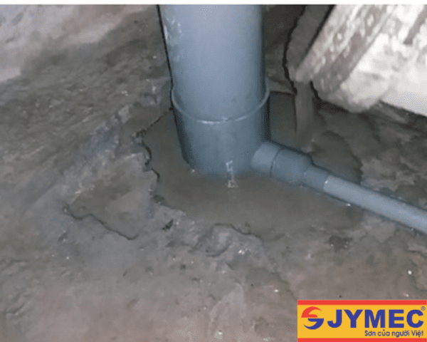 Cần lưu ý tới cổ ống xuyên sàn khi chống thấm nhà vệ sinh