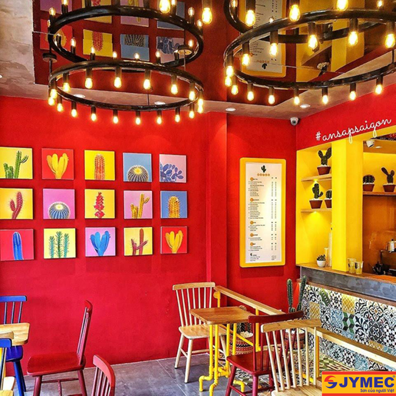 quán ăn sơn kết hợp giữa đỏ và vàng