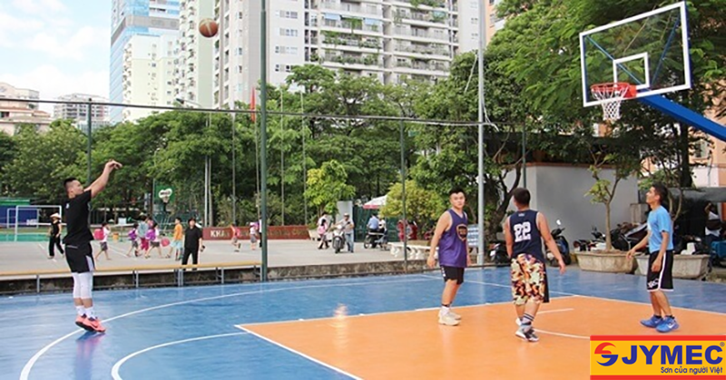 Thi công sơn Epoxy cho sân bóng rổ chuẩn, đẹp
