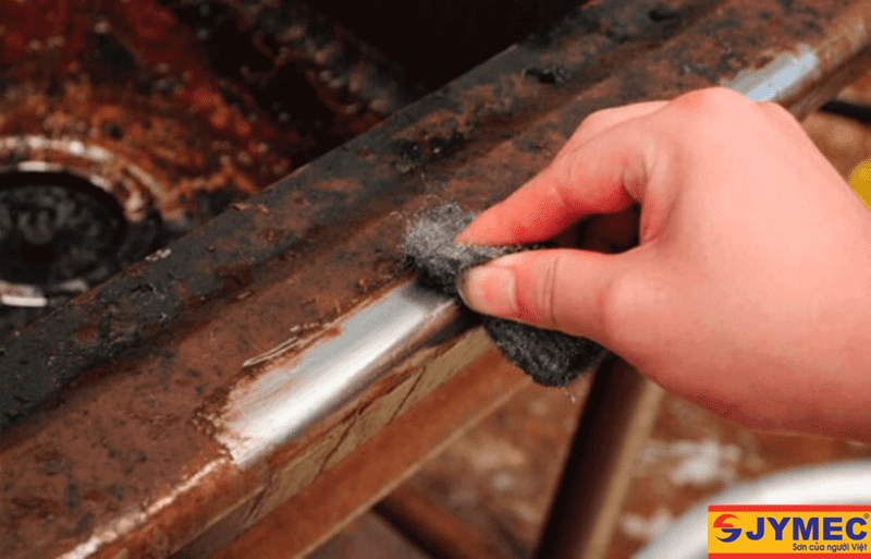 Vệ sinh bề mặt sắt mạ kẽm