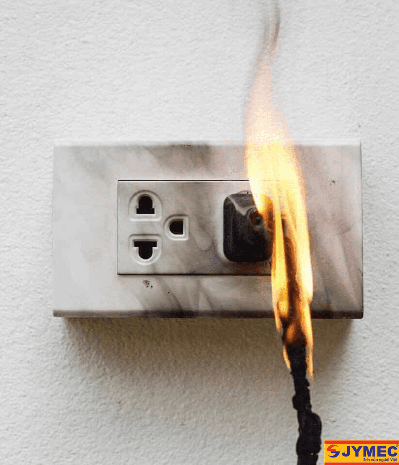 Cháy nổ do nguy cơ chập điện