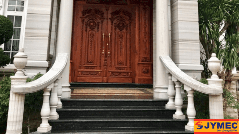 Cột giả đá hoa cương tuyệt đẹp cho vị trí cầu thang