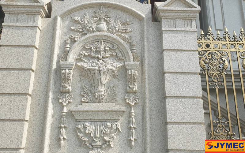 Chi tiết hoa văn biệt thự hoàn thiện cực tinh tế với sơn đá