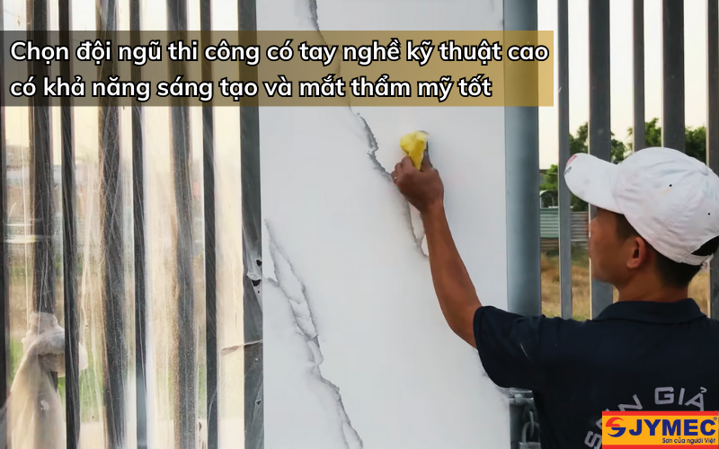 Đội ngũ thợ sơn cần có tay nghề cao